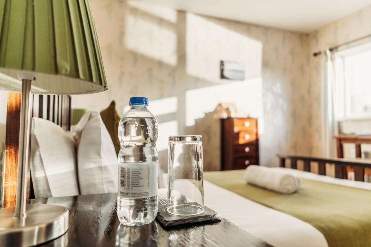 Three Wells B&B ลานดินดรอดเวลส์ ภายนอก รูปภาพ