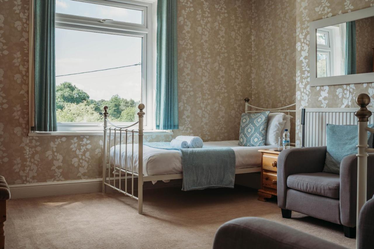 Three Wells B&B ลานดินดรอดเวลส์ ภายนอก รูปภาพ