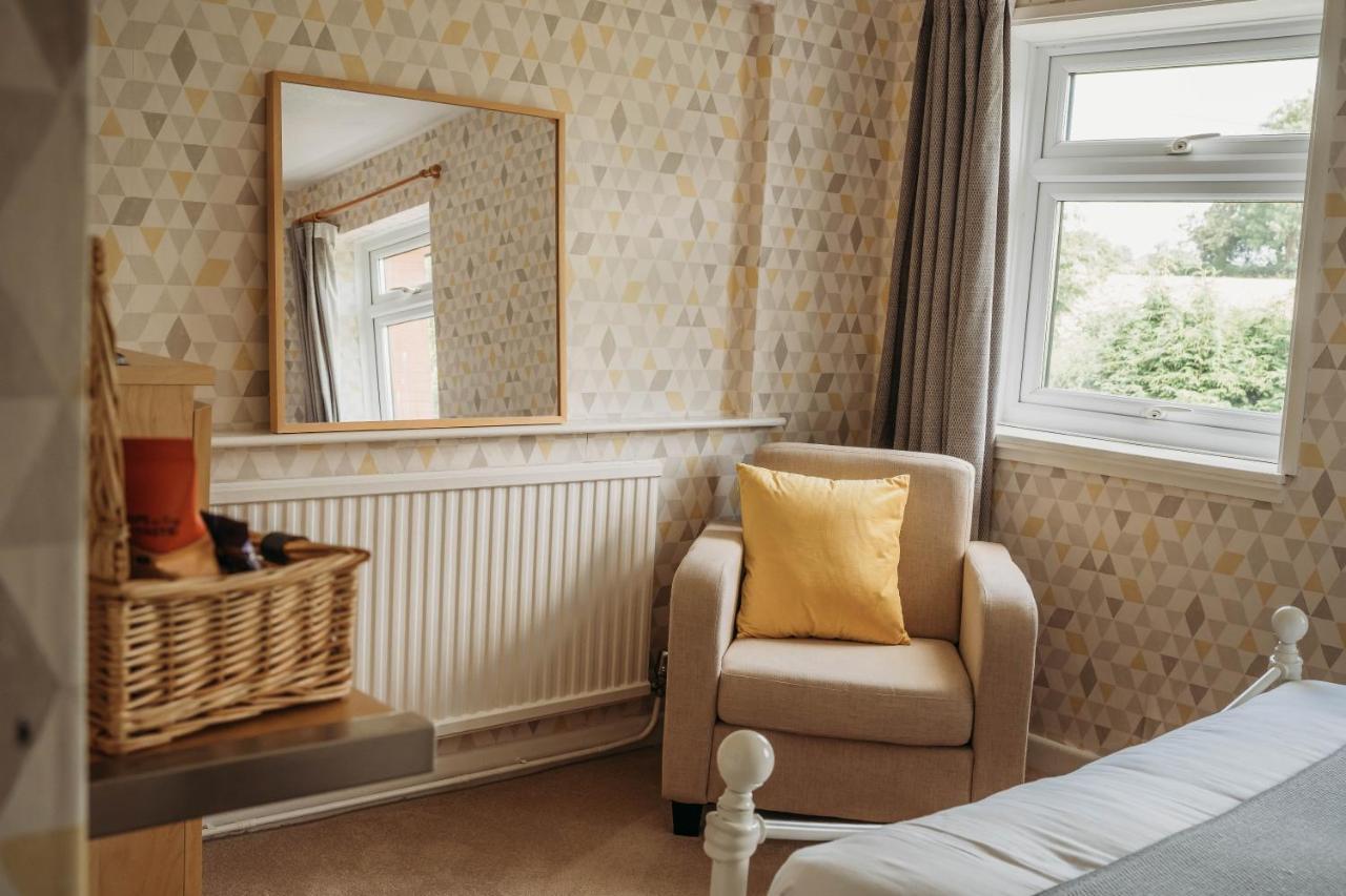 Three Wells B&B ลานดินดรอดเวลส์ ภายนอก รูปภาพ