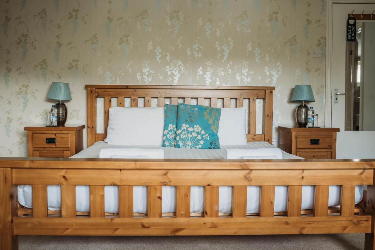 Three Wells B&B ลานดินดรอดเวลส์ ภายนอก รูปภาพ